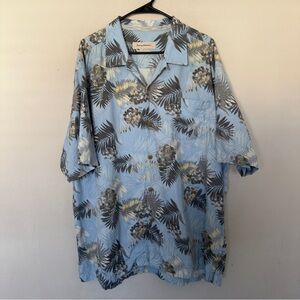 Tommy Bahama Silk Hawaiian Shirt Men’s 2XL All Over Print Palm Floral Pattern